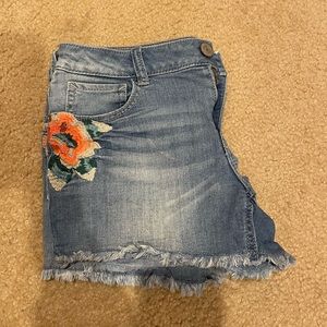 Jean Shorts with Embroidered Design